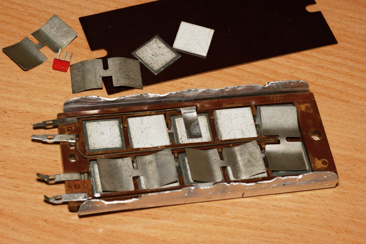 Sony Alpha DSLR-A380 camera sample Photo. Captured with flashlight at Night. Orientation: Landscape. ISO: 200. Exposure time: 1/80. Focus: 100/10. Original size: 3057x2038. Uploaded By anonymous At 25 Mar, 2019