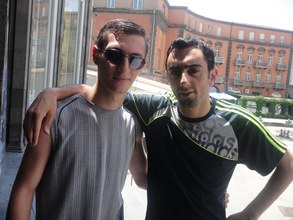 Sony Cyber-shot DSC-T99 camera sample Photo. Captured without flashlight at Daylight. Orientation: Landscape. ISO: 80. Exposure time: 10/1600. Focus: 45/10. Original size: 4320x3240. Uploaded By UnuS76 At 01 Apr, 2018